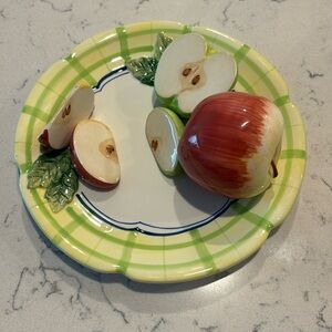 Collector plate  Bella Casa by Gantz. 3D Apple on plate . You can hang this
